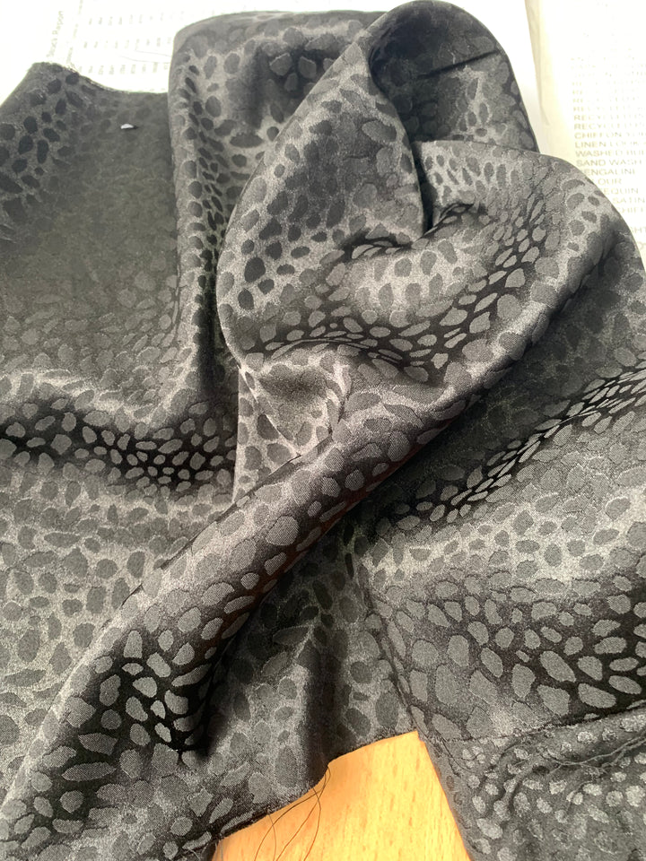 Leopard Jacquard - Black